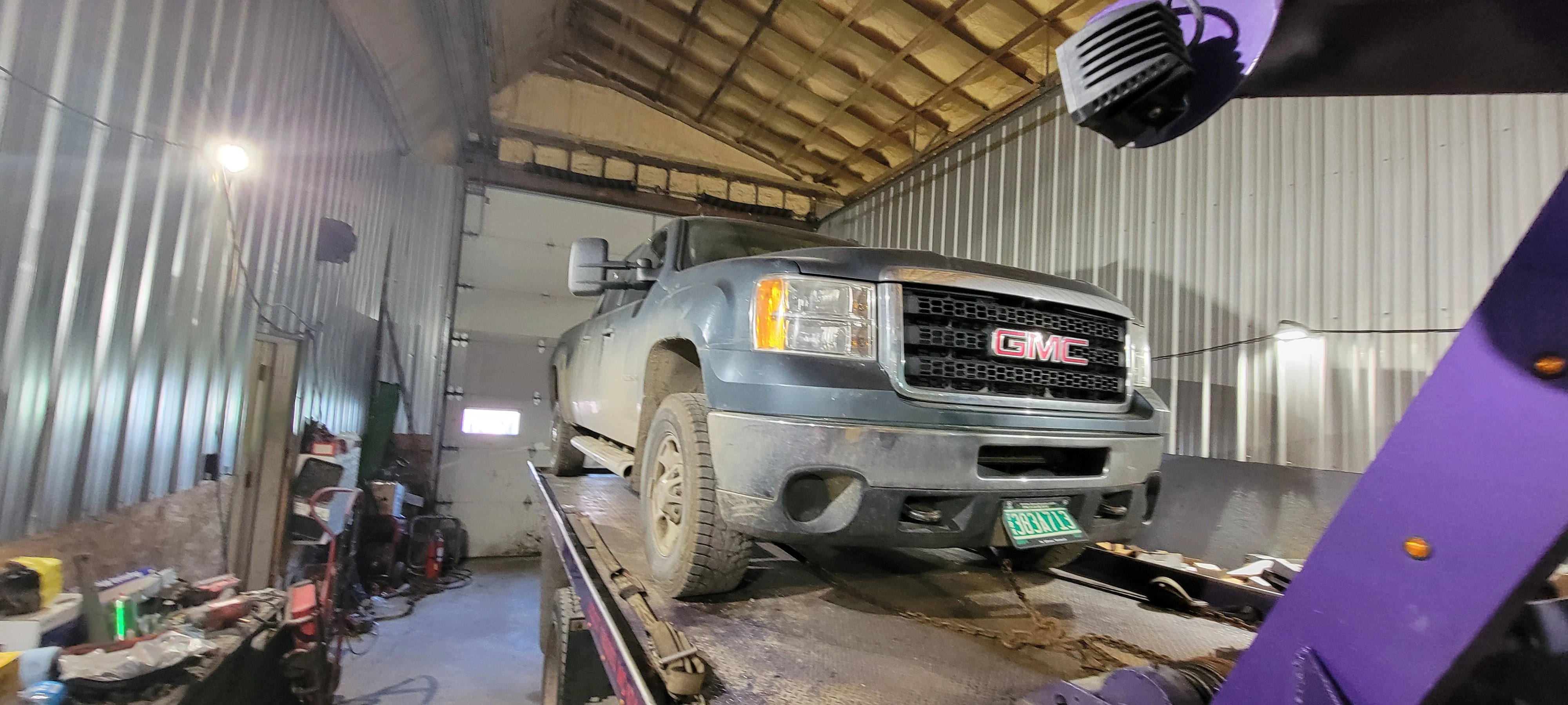 Flatbed Service for AWD Vehicles