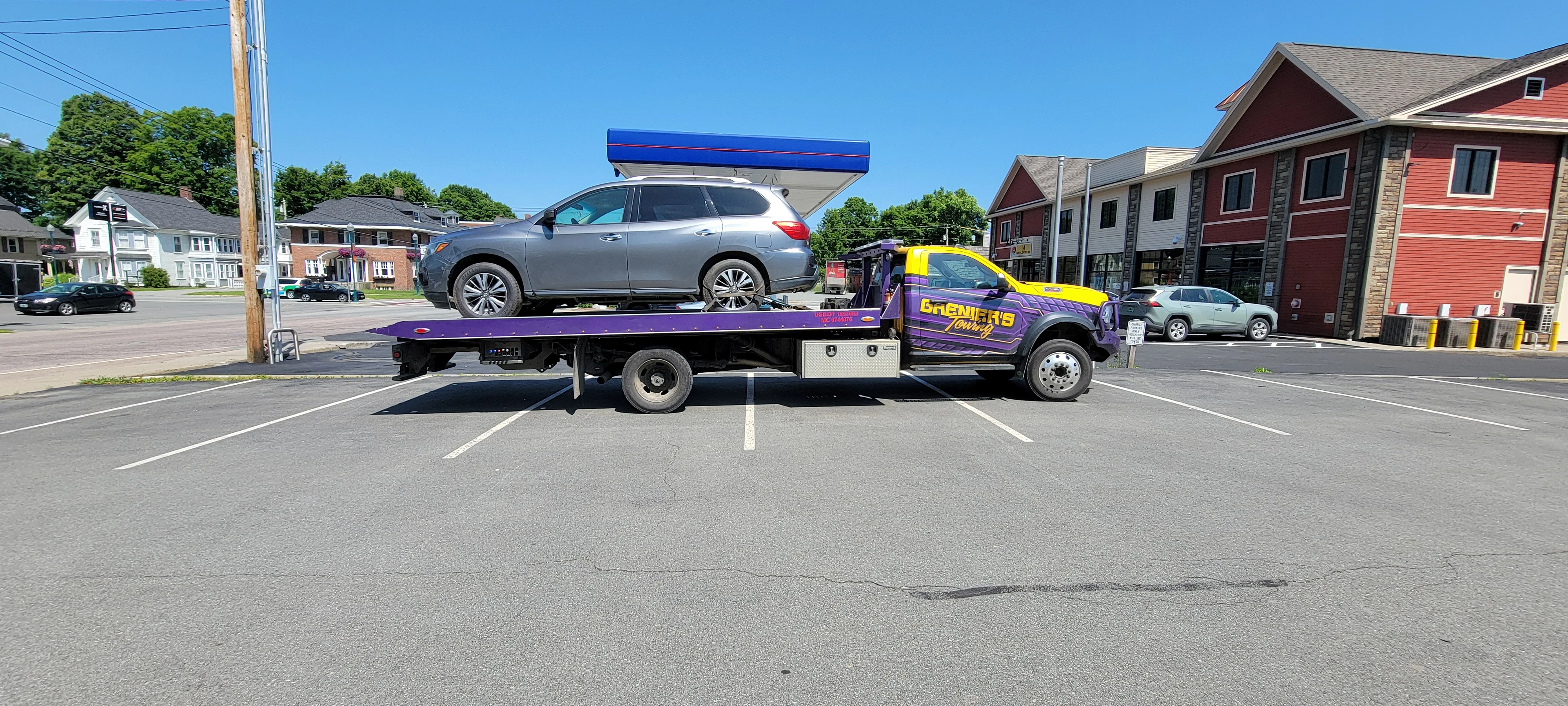 Licensed and Insured Wrecker Service