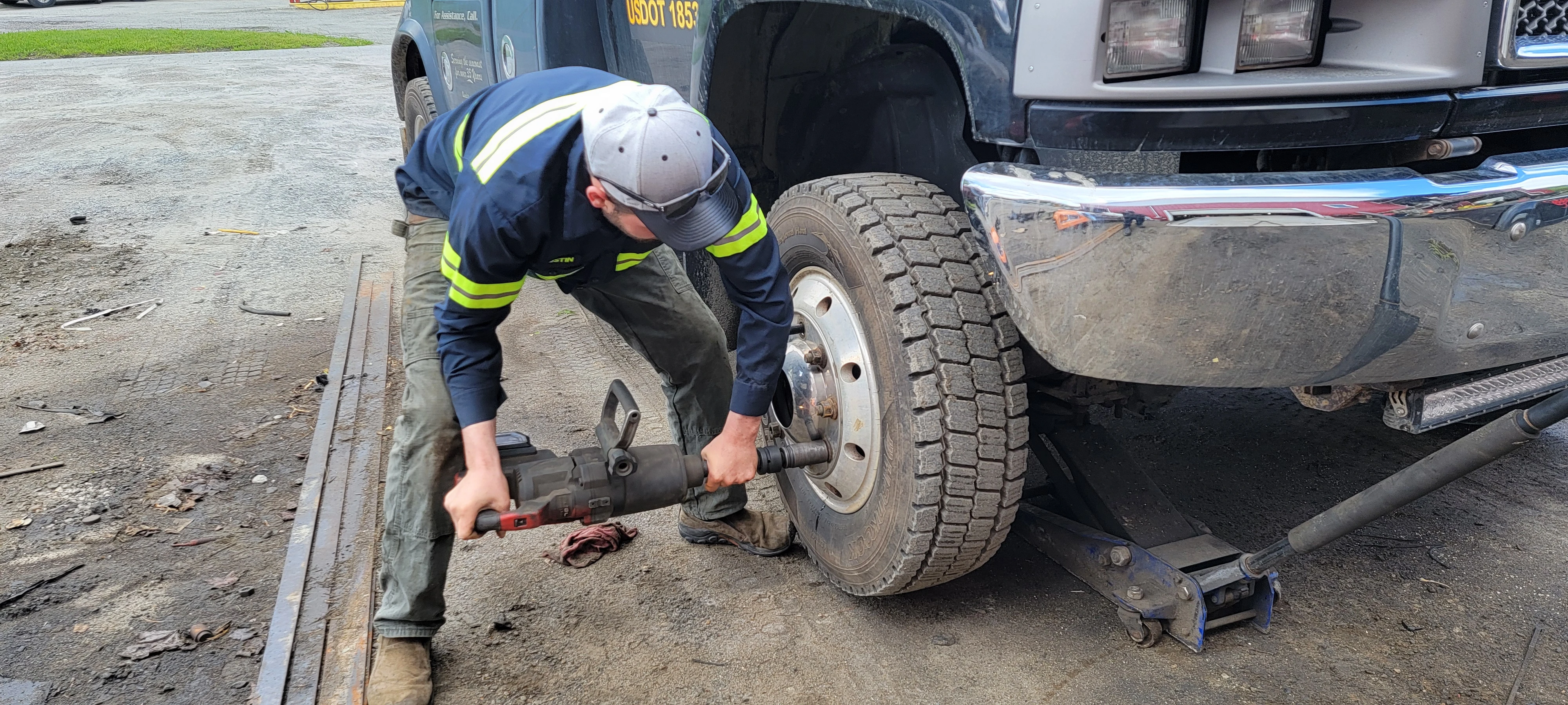 Grenier's Towing gallery photo 468 — Vermont and New Hampshire